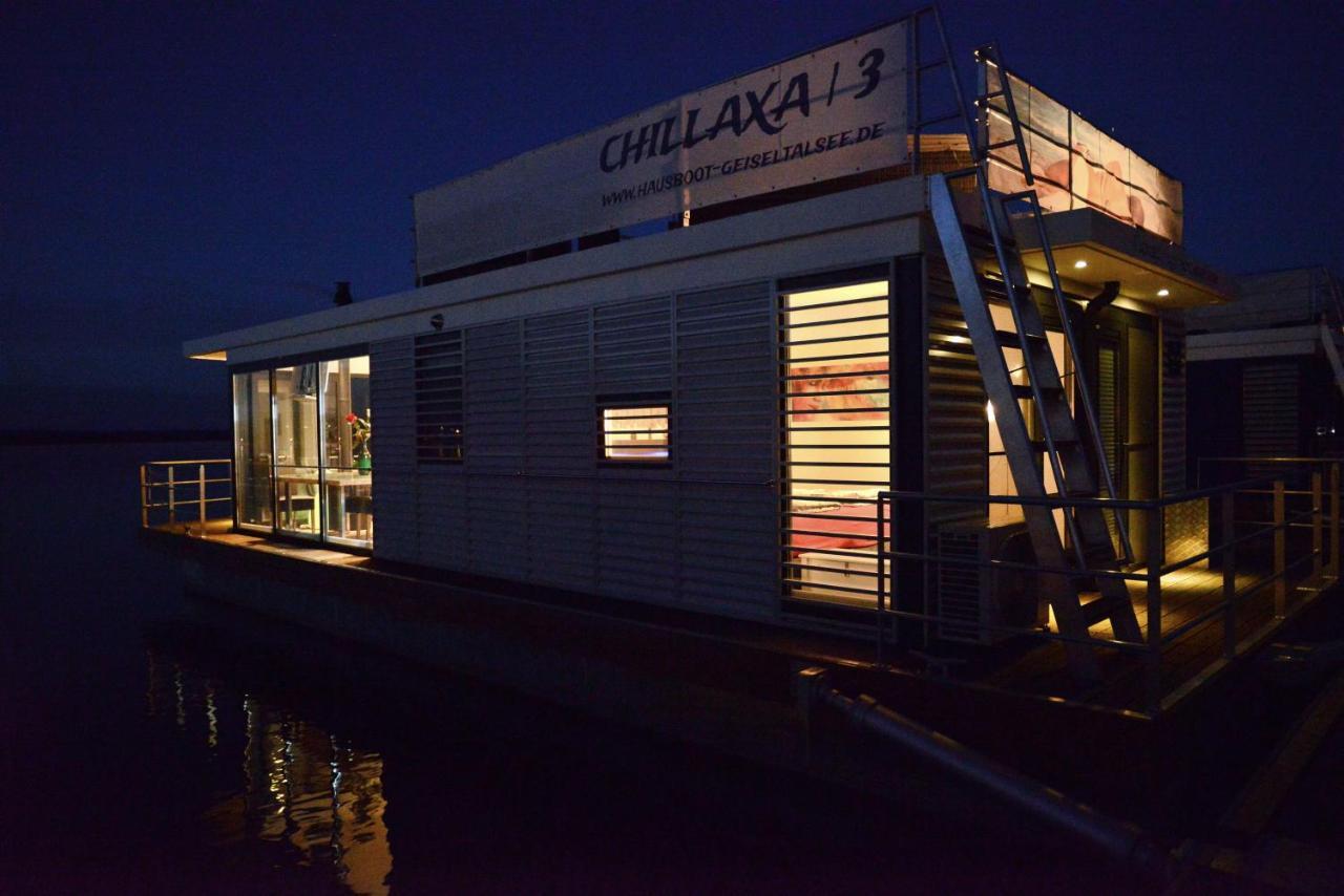 Hausboote Und Ferienhaeuser Marina Muecheln Mucheln Exterior foto